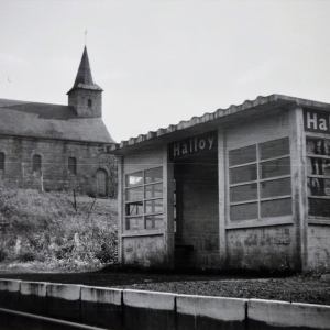 an old stone building