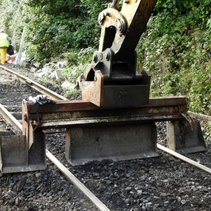 a statue of a person