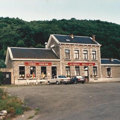 a car parked in front of a house